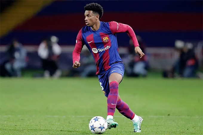 cang-alejandro-balde-chi-dong-y-den-mu-neu-anh-duoc-nhan-luong-cao-nhat-pl