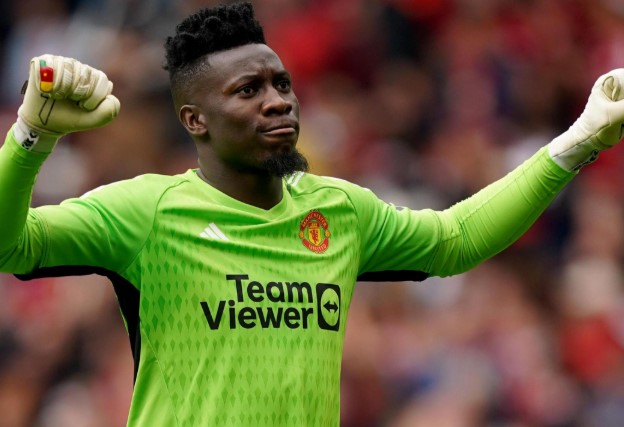 onana-tinh-chay-khoi-mu-de-nhan-luong-khung-he-lo-ben-do-moi