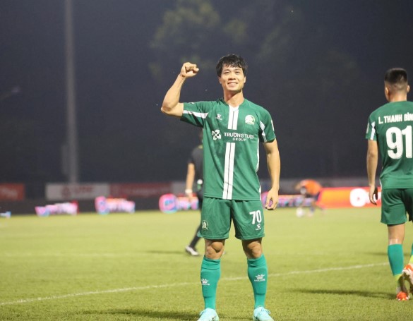 cong-phuong-bat-khoc-vi-duoc-tro-lai-tuyen-cam-on-thay-kim-da-tin-tuong