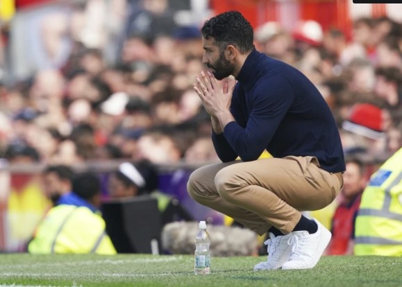 cuu-hlv-everton-neu-duoc-thay-amorim-toi-se-giup-mu-thang-nhieu-hon