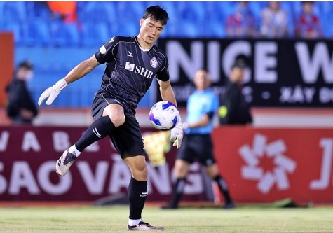 thu-mon-bui-tien-dung-sau-nay-toi-se-tu-hao-ke-cho-con-trai-rang-bo-da-tung-ghi-ban