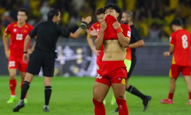 malaysia-lo-so-dt-viet-nam-se-tang-cuong-nhieu-ngoi-sao-nhap-tich