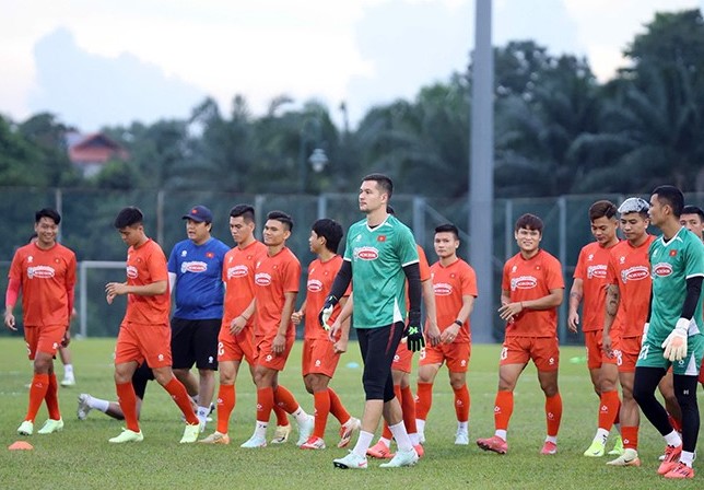 sao-nhap-tich-malaysia-tu-tin-tuyen-bo-co-bi-kip-danh-bai-dtvn