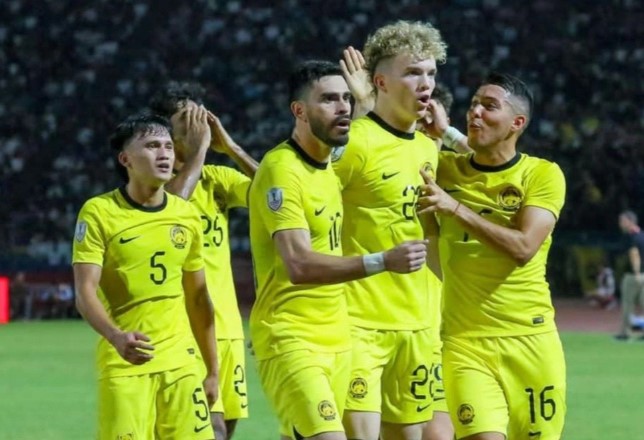 dtvn-nhan-tin-kem-vui-tu-fifa-malaysia-dat-cot-moc-kho-tin-sau-20-nam