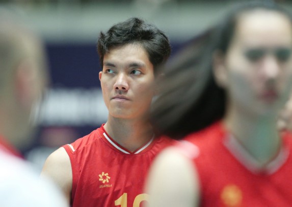 bich-tuyen-thang-than-chi-trich-lien-doan-bong-chuyen-tg-thieu-cong-bang-minh-bach