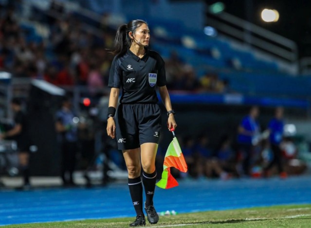 afc-vao-cuoc-trong-tai-lao-tra-gia-dat-sau-khi-tuoc-ban-thang-cua-dt-nu-vn