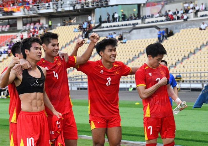 dang-cap-nhu-hlv-kim-sang-sik-cu-thay-nguoi-la-co-ban-chua-bao-gio-thua-ck